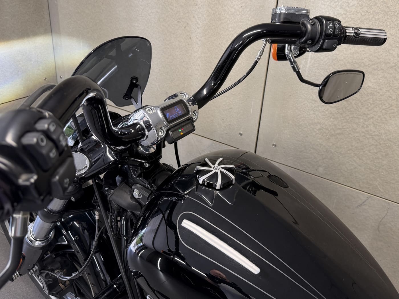Harley-Davidson FXBR Softail Breakout — fotografie 11
