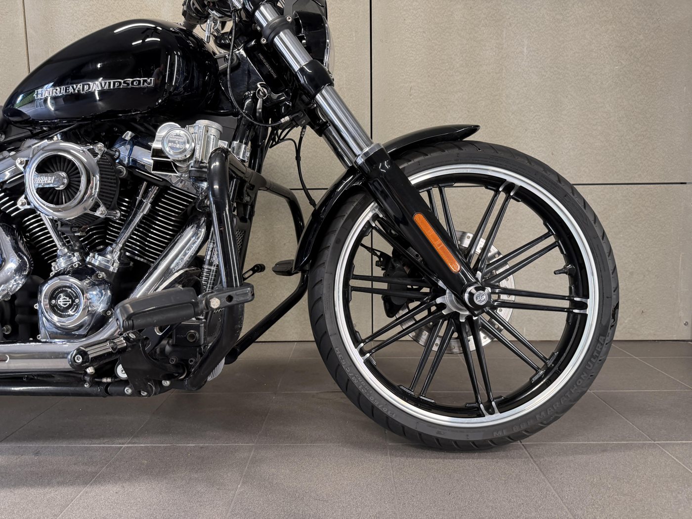Harley-Davidson FXBR Softail Breakout — fotografie 4