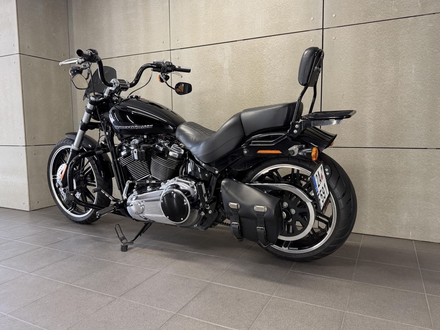 Harley-Davidson FXBR Softail Breakout — fotografie 6