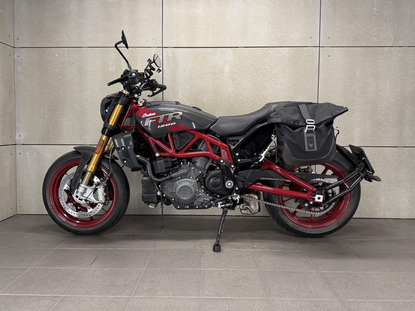 Indian FTR 1200 Carbon ABS — fotografie 6