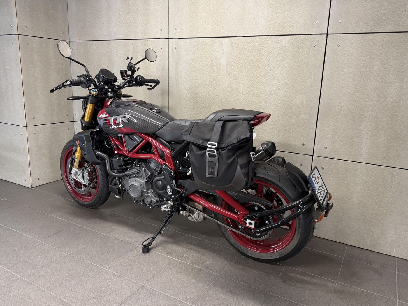 Indian FTR 1200 Carbon ABS — fotografie 7