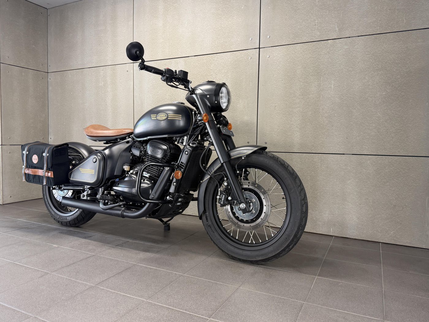 Jawa Perak ABS — fotografie 2