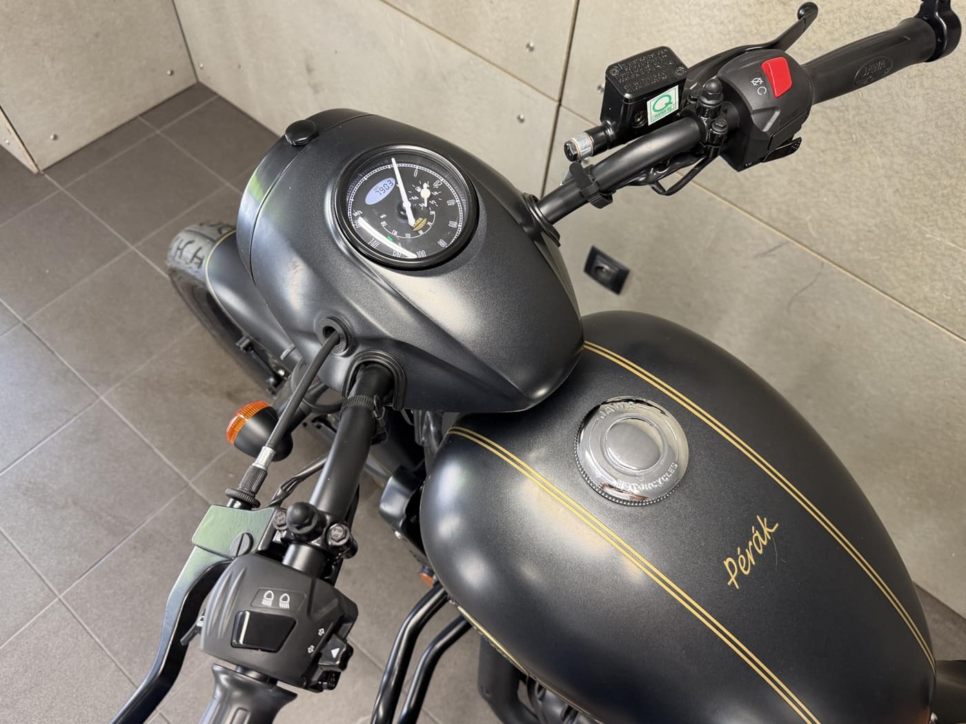 Jawa Perak ABS — fotografie 8