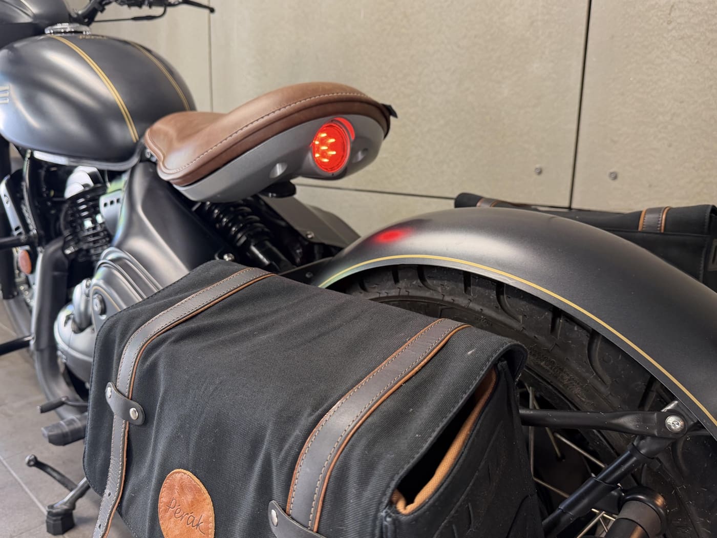 Jawa Perak ABS — fotografie 10