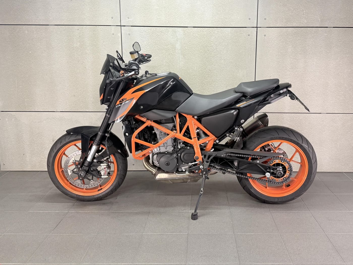 KTM 690 Duke R — fotografie 7