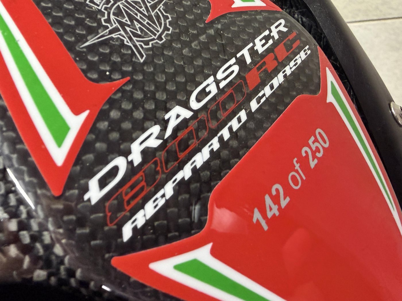 MV Agusta Dragster 800 RC Reparto Corse ÖHLINS — fotografie 3