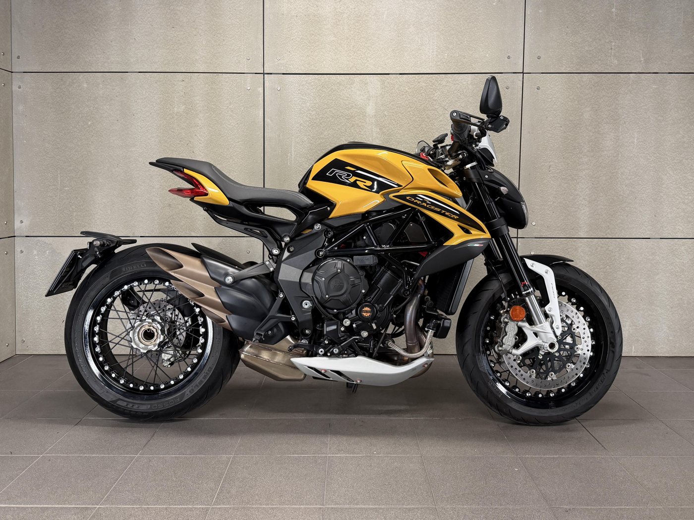 MV Agusta Dragster 800 RR SCS