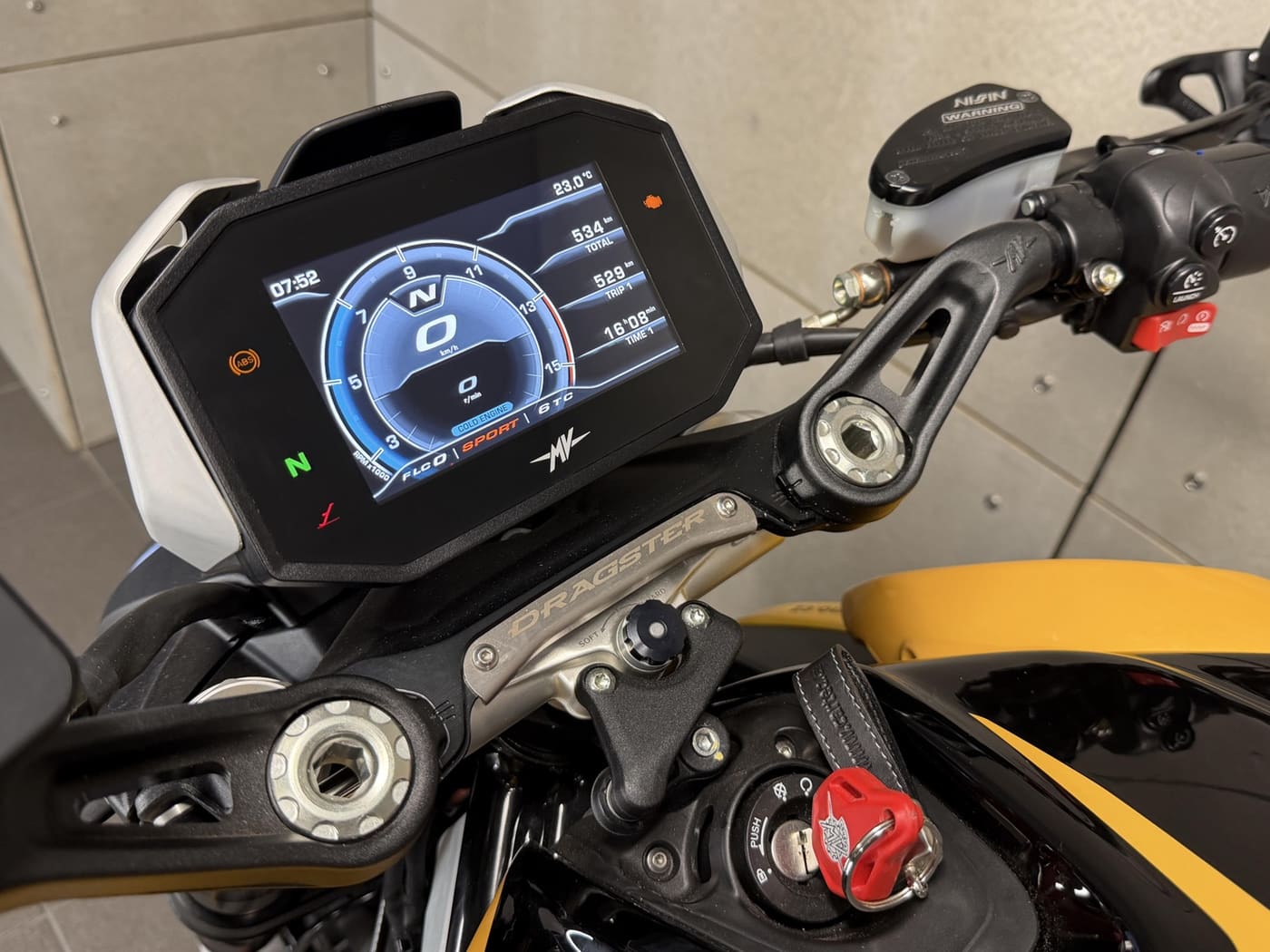 MV Agusta Dragster 800 RR SCS — fotografie 11