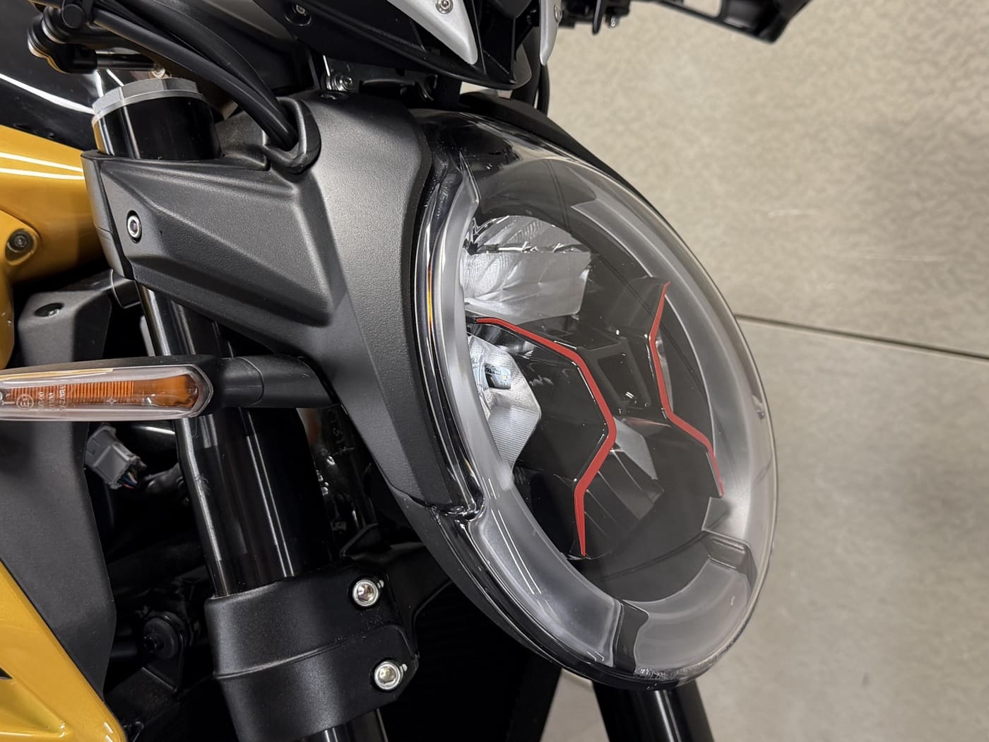 MV Agusta Dragster 800 RR SCS — fotografie 5