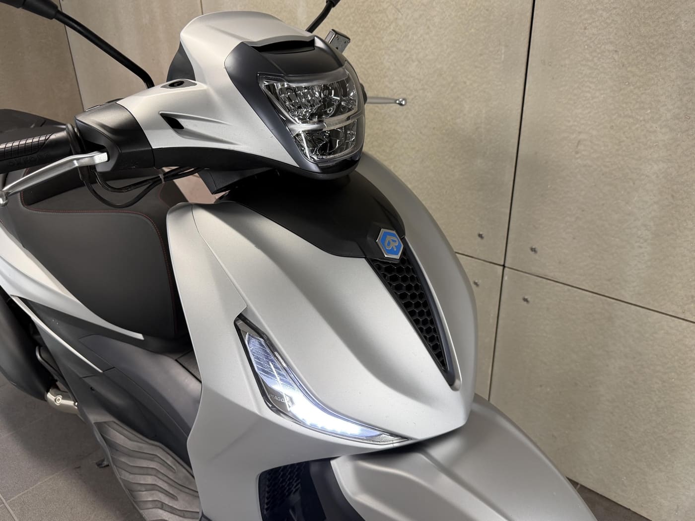 Piaggio Beverly 300 S HPE — fotografie 5