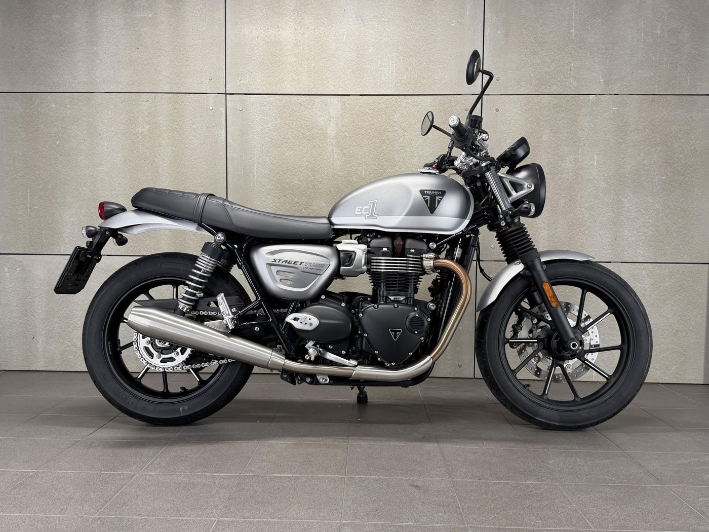 Triumph Street Twin 900 EC1 Ltd. Edition