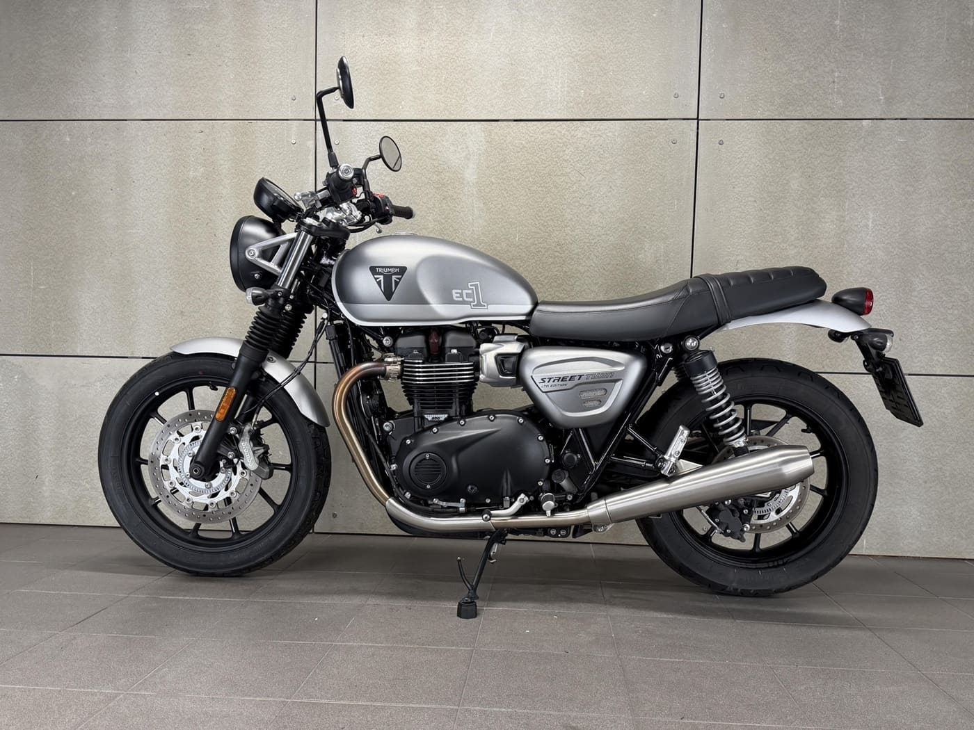 Triumph Street Twin 900 EC1 Ltd. Edition — fotografie 6
