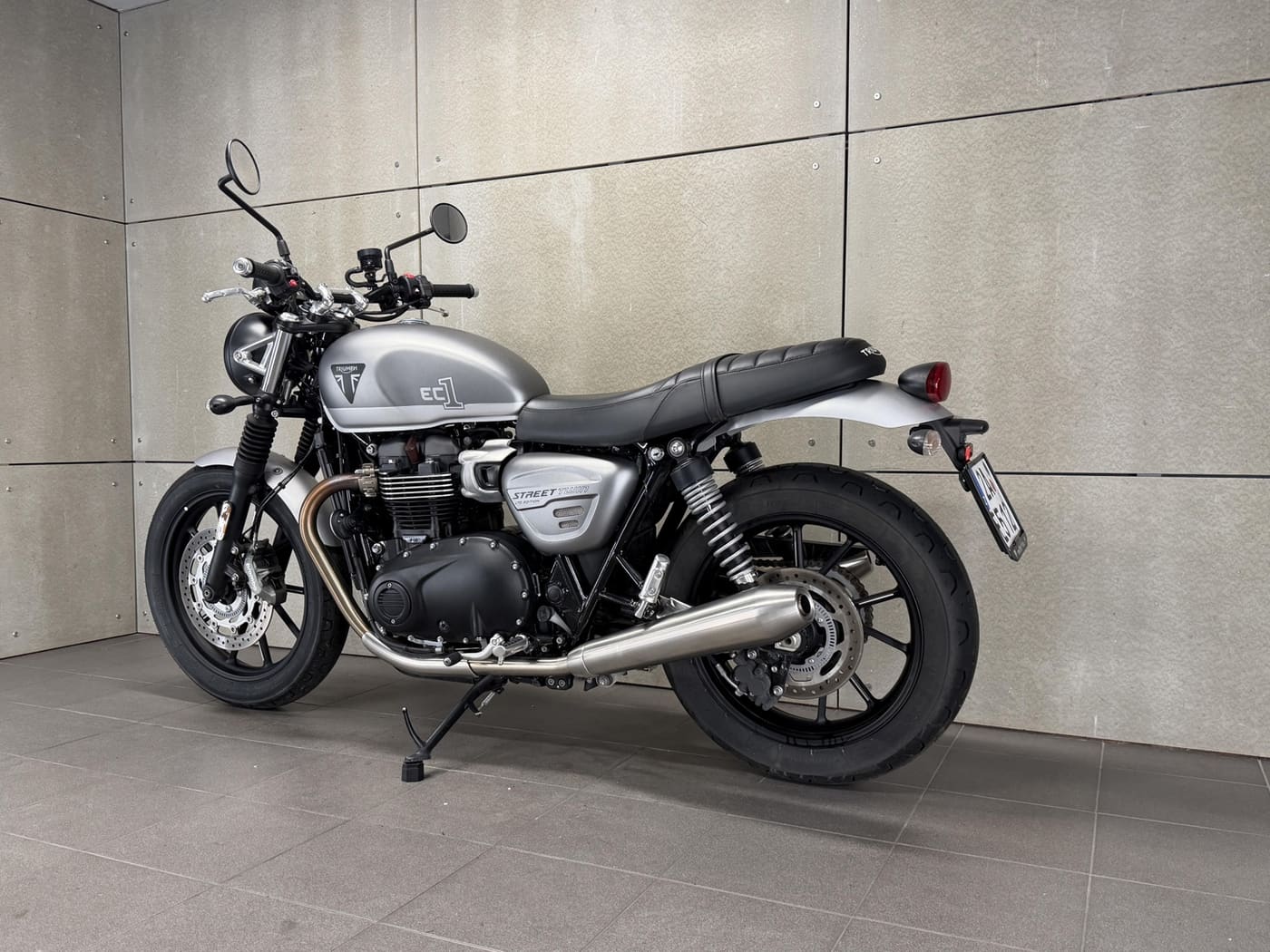 Triumph Street Twin 900 EC1 Ltd. Edition — fotografie 7
